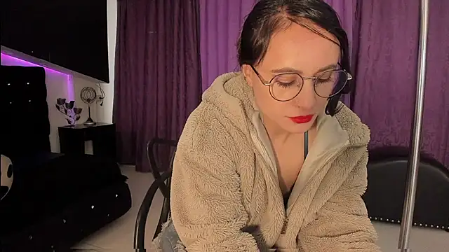 Coral Gibson online show from 02/23/26, 12:35