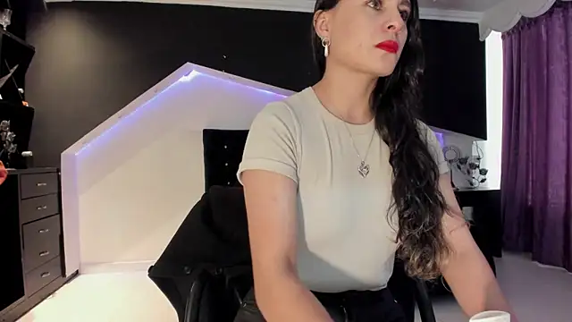 Coral Gibson online show from 05/22/26, 02:44