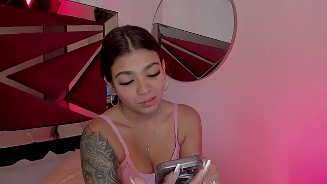 GiaFu online show from 12/04/25, 06:05