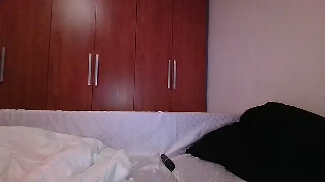 KarolinaReaper online show from 10/17/25, 09:34