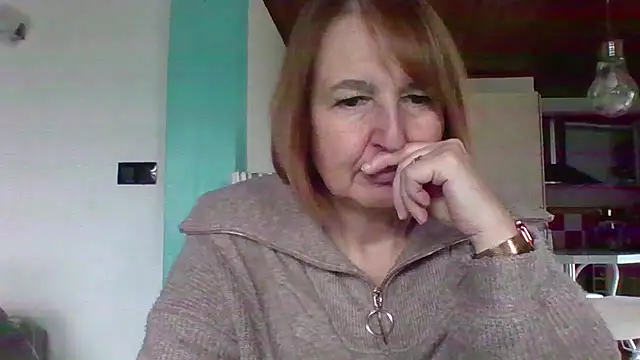 Snapshot of Sandcoq chatting on 10/23/25, 08:46 Sandcoq online show from 10/23/25, 08:46