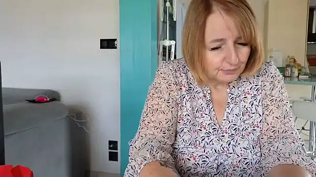 Snapshot of Sandcoq chatting on 05/19/26, 08:53 Sandcoq online show from 05/19/26, 08:53