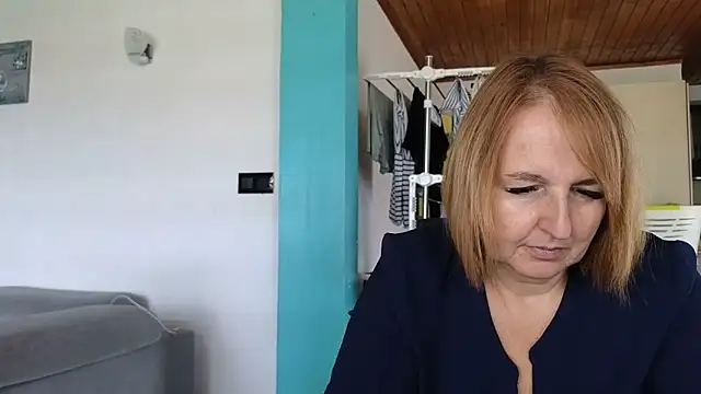 Snapshot of Sandcoq chatting on 06/05/26, 11:16 Sandcoq online show from 06/05/26, 11:16
