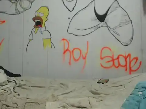 roystonee01 online show from 11/05/25, 03:17