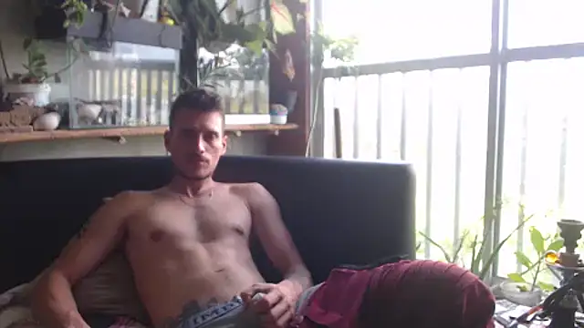 roystonee01 online show from 03/09/26, 02:43