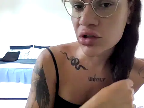 LadyDaemon online show from 01/14/26, 03:50