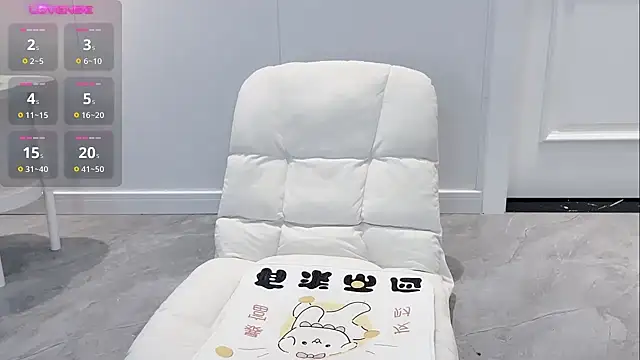 jiaozi-kiss online show from 10/24/25, 01:24