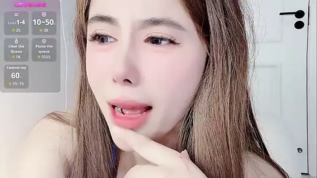 jiaozi-kiss online show from 01/12/26, 12:43