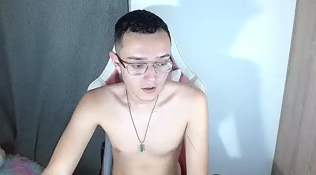 Max steel x online show from 12/29/24, 11:50