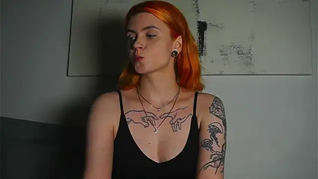 HarpyWitch online show from 10/03/25, 07:00