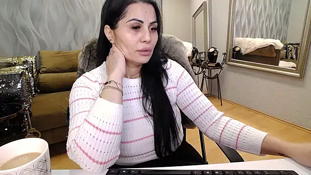 Sara Poison online show from 02/06/26, 03:22