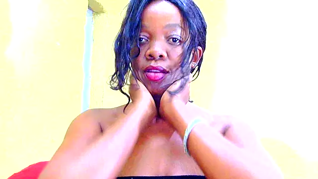 Snapshot of Mollybrookexx chatting on 04/28/26, 12:20 Mollybrookexx online show from 04/28/26, 12:20