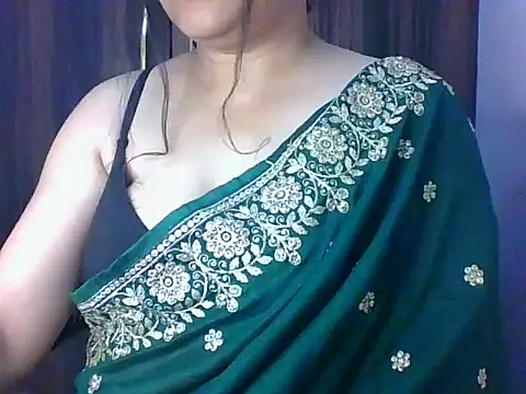 Snapshot of santurmom chatting on 05/06/26, 05:51 santurmom online show from 05/06/26, 05:51