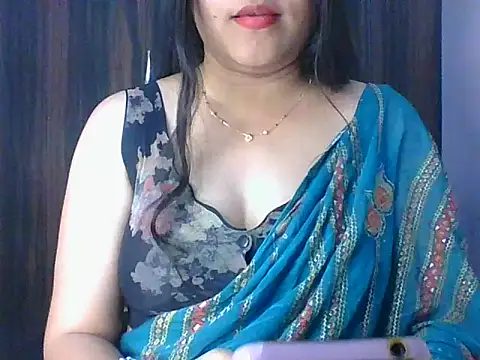 Snapshot of santurmom chatting on 06/16/26, 06:21 santurmom online show from 06/16/26, 06:21