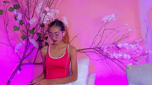 Charlotte Love10 online show from 03/19/26, 12:09