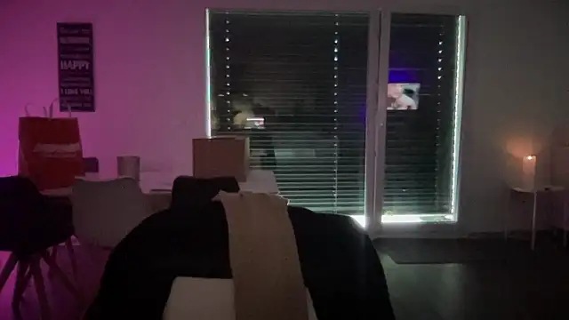 WilloGirl online show from 03/16/25, 09:05