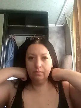 Veronica-Celie online show from 11/24/25, 07:30