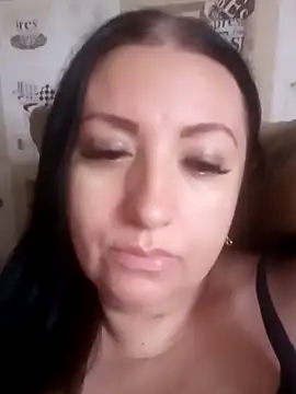 Veronica-Celie online show from 12/18/25, 10:21