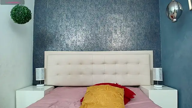 Celestial Queen  online show from 01/17/26, 12:32