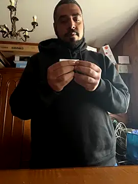 Dikkiduohottt online show from 11/26/25, 02:18