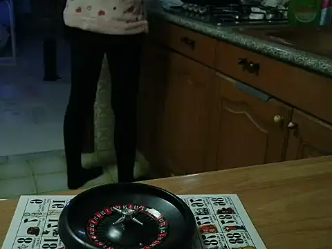 VeneRed online show from 10/06/25, 06:16