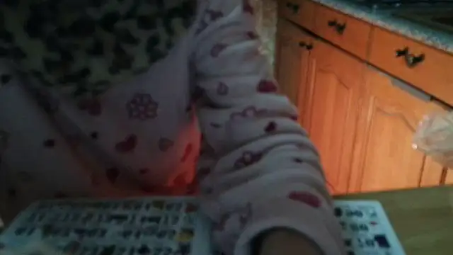 VeneRed online show from 10/10/25, 04:11