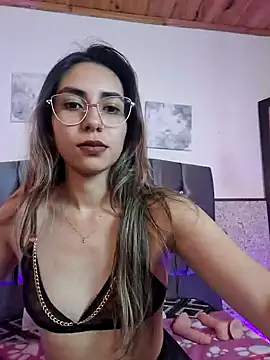 Scarlett Khan online show from 12/31/24, 01:19