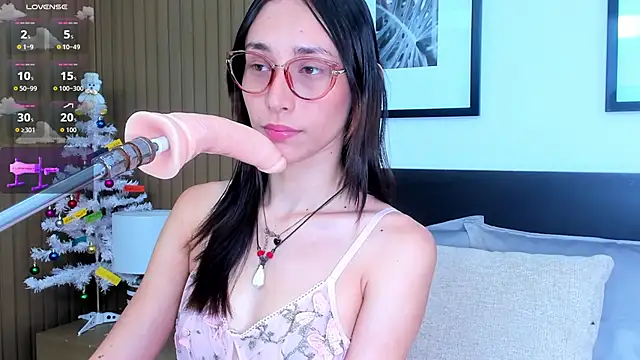 doll bella  online show from 12/14/25, 07:51