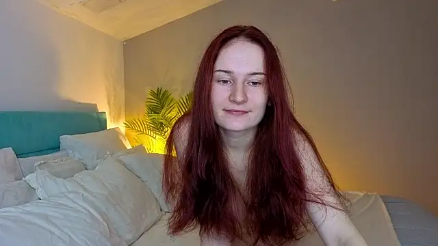 L1ittle kitty  online show from 02/15/26, 06:21