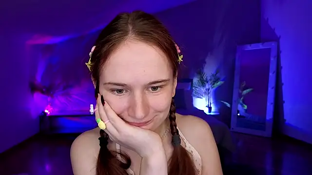 L1ittle kitty  online show from 04/15/26, 05:47