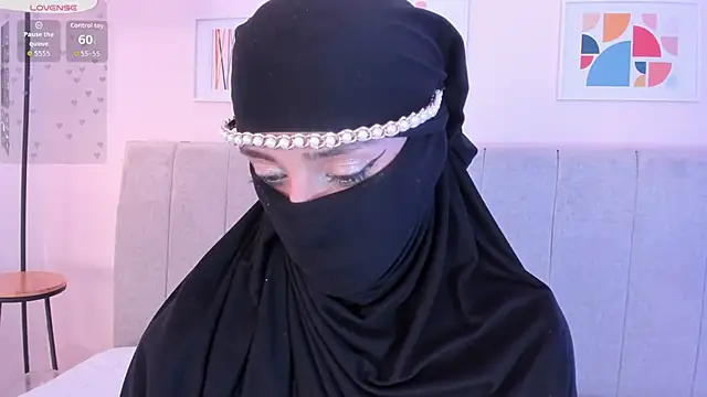 Snapshot of rawiya chatting on 05/06/26, 01:05 rawiya online show from 05/06/26, 01:05