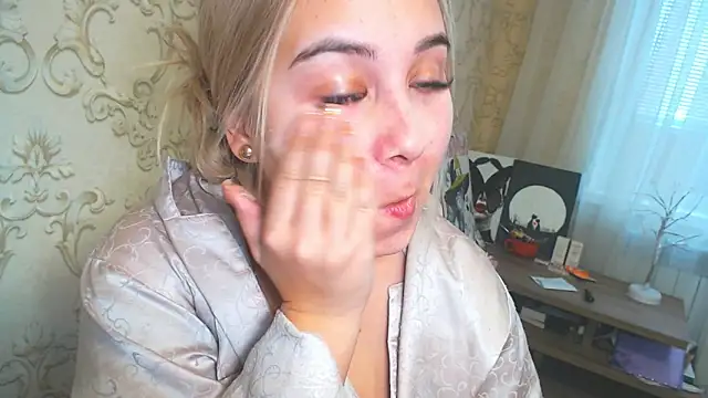 DolphinDreams online show from 01/19/26, 12:42