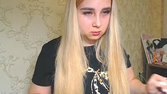 DolphinDreams online show from 04/17/26, 03:37