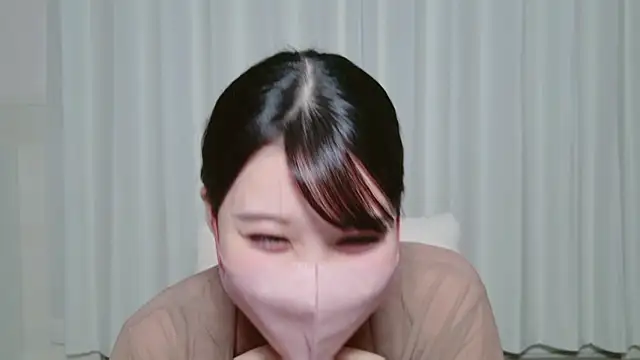 Snapshot of yuki_room chatting on 03/05/25, 06:54 yuki room online show from 03/05/25, 06:54