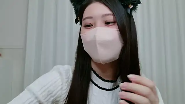 Snapshot of yuki_room chatting on 09/24/25, 01:14 yuki room online show from 09/24/25, 01:14