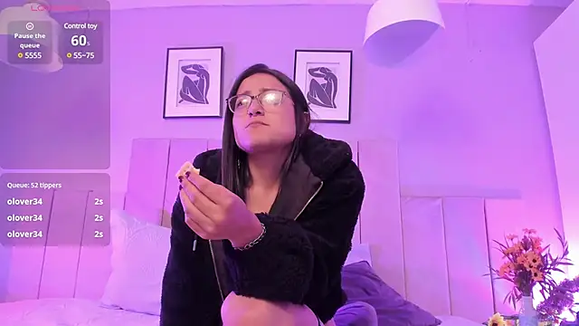 Lucy Williiams online show from 01/30/25, 09:04