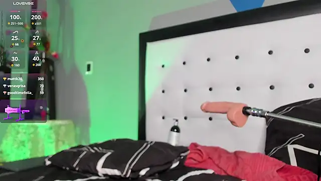 valeria hurtado online show from 12/11/24, 08:04