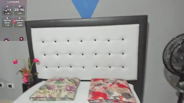 valeria hurtado online show from 02/26/25, 02:59