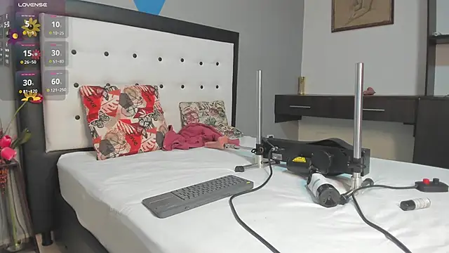 valeria hurtado online show from 02/27/25, 02:21