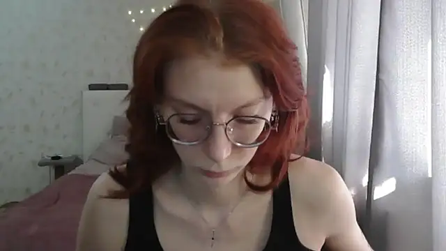 Snapshot of KateBunny chatting on 05/03/26, 11:27 KateBunny online show from 05/03/26, 11:27