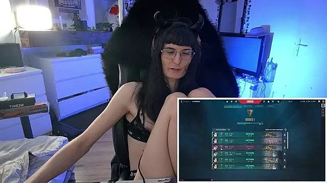 CeriseLapine online show from 10/20/25, 10:54