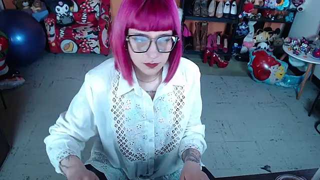 MissMiia2 online show from 01/06/26, 07:17