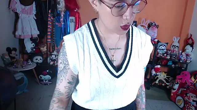 MissMiia2 online show from 06/02/26, 12:40