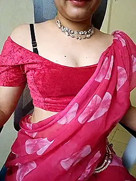 Snapshot of Indianhyna chatting on 09/13/25, 07:19 Indianhyna online show from 09/13/25, 07:19