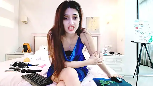 Iren online show from 12/03/25, 11:25