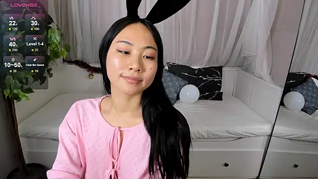 Snapshot of Inari_Okami_ chatting on 12/10/24, 12:05 Inari Okami  online show from 12/10/24, 12:05