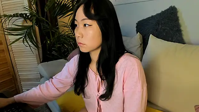 Snapshot of Inari_Okami_ chatting on 12/18/24, 05:15 Inari Okami  online show from 12/18/24, 05:15