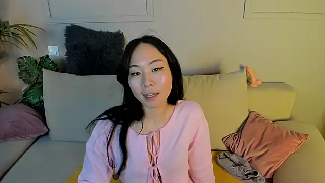 Snapshot of Inari_Okami_ chatting on 12/18/24, 08:20 Inari Okami  online show from 12/18/24, 08:20