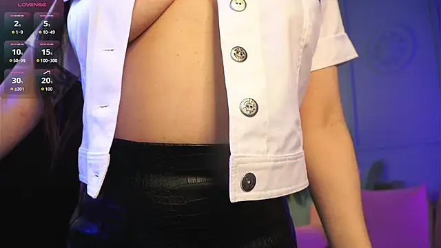 Snapshot of Inari_Okami_ chatting on 10/08/25, 06:11 Inari Okami  online show from 10/08/25, 06:11