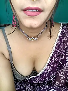 Diamond queeen online show from 12/18/24, 09:40